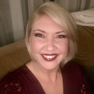 Meet your Posher, Leanne